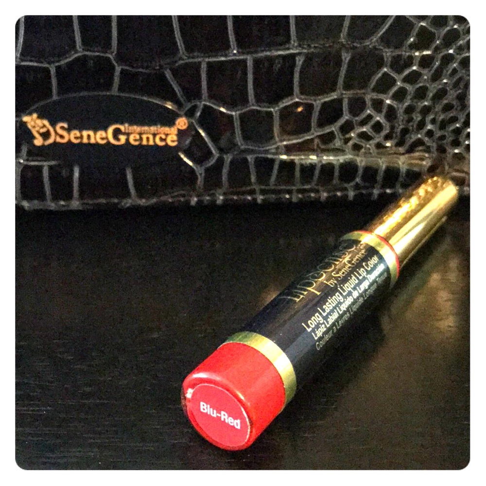 *NEW* LipSense - Color : BLU-RED